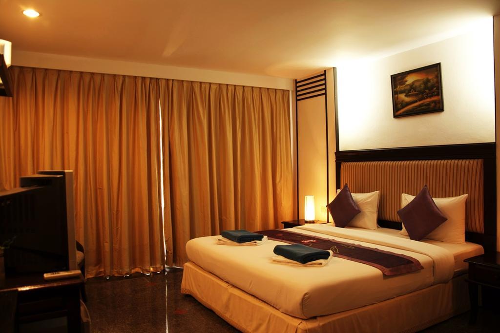 Washington Residence Phuket Стая снимка