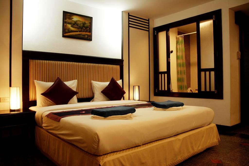 Washington Residence Phuket Стая снимка