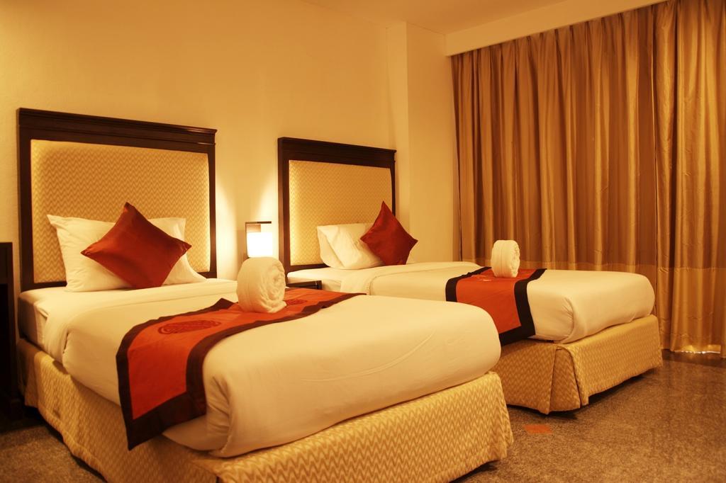 Washington Residence Phuket Стая снимка